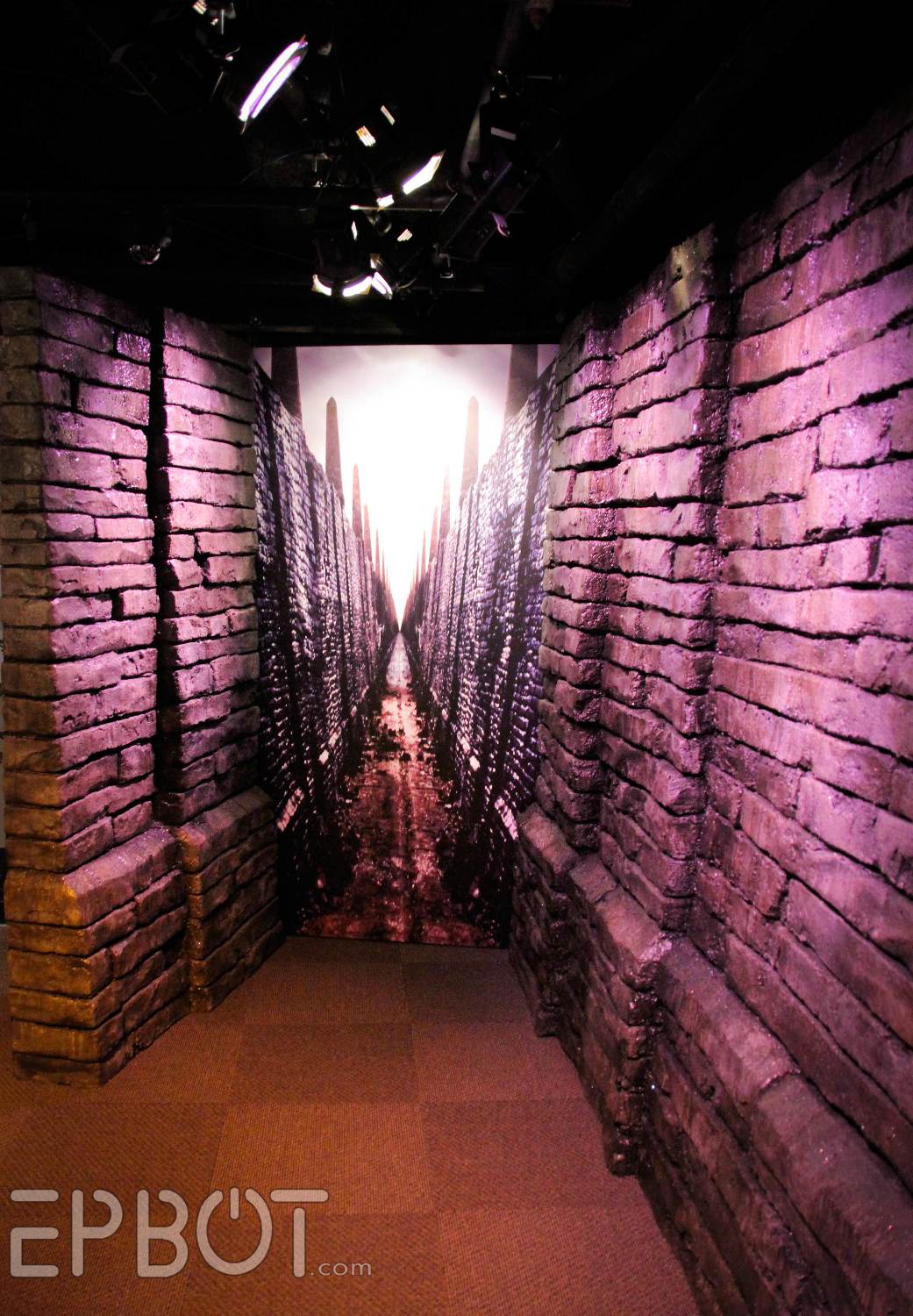 Epbot Photo Tour Atlanta S Jaw Dropping New Labyrinth Exhibit