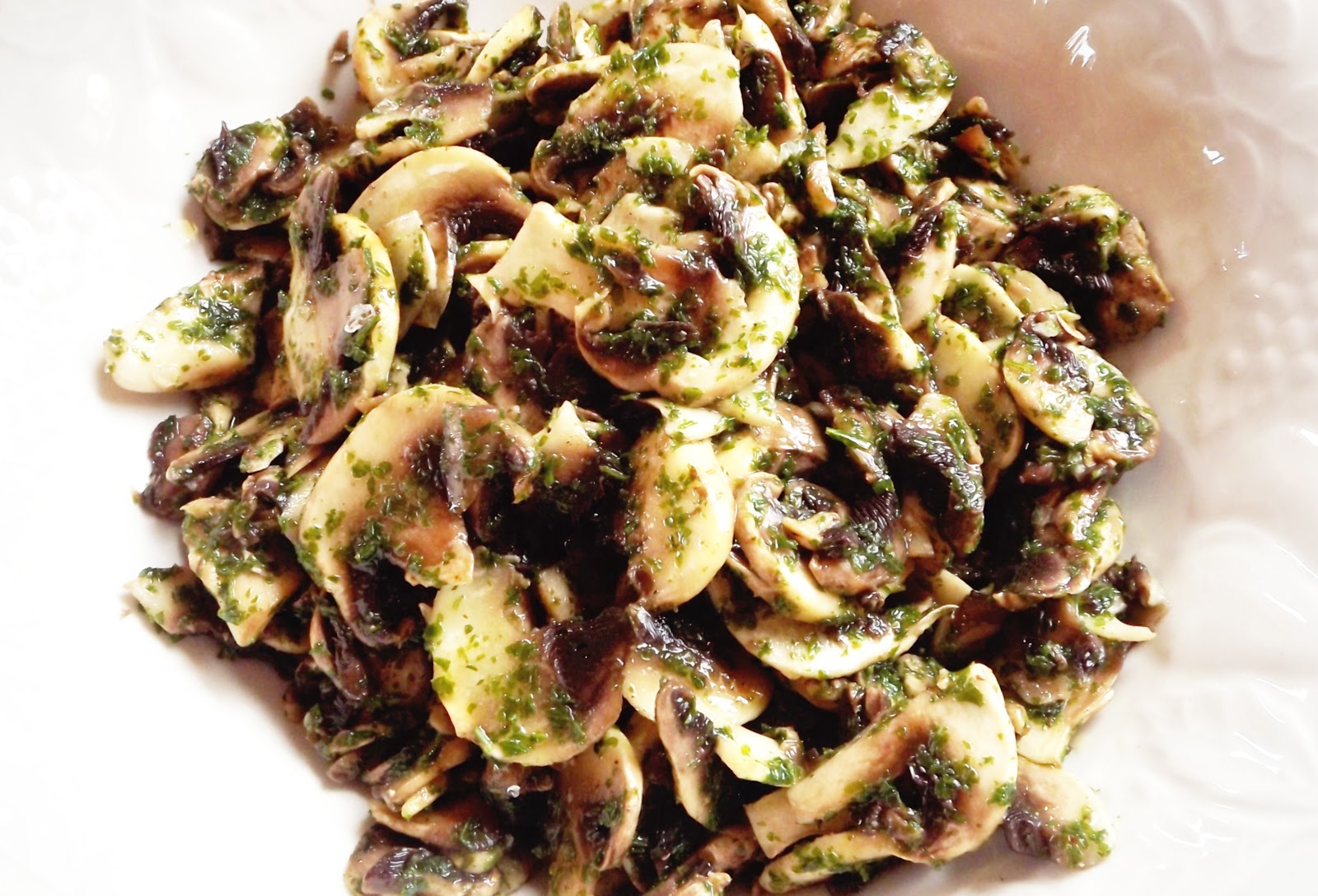 Fresh Mushroom Salad