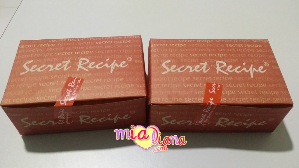 Makan Kek Secret Recipe - Mia Liana