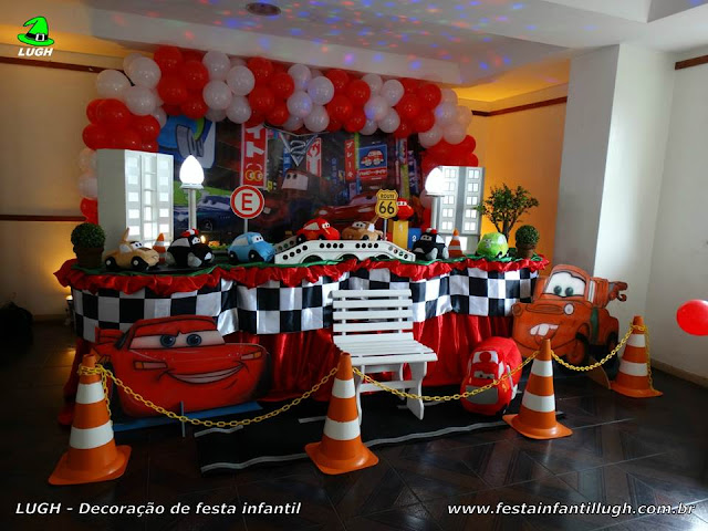 Tema Carros - Decoração tradicional luxo para meninos Decoração tema Carros (Disney) para festa de infantil de meninos - Barra da Tijuca (RJ)