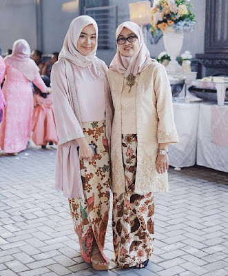 Kebaya Batik Hijab Kebaya Batik Hijab