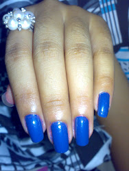 navy polish nail curious prettythrifty