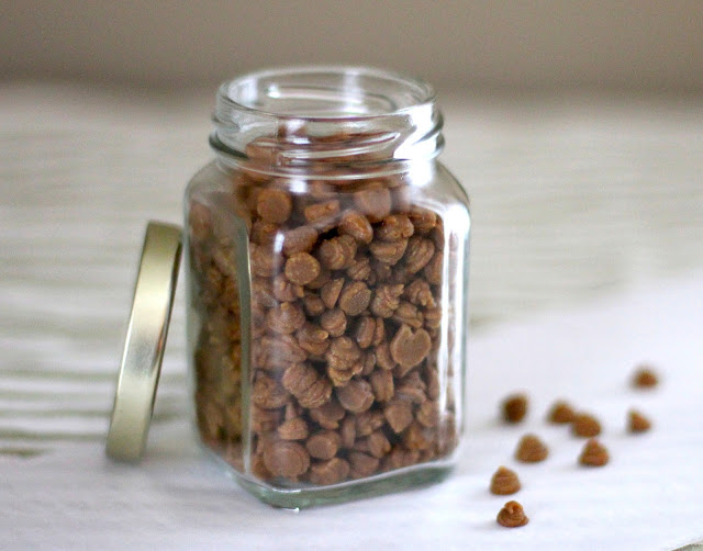 These buttery, delicious Healthy Homemade Butterscotch Chips require only 5 ingredients, and they're all natural, refined sugar free, gluten free and vegan.