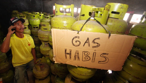 Waduh Harga Eceran LPG 3 Kg di Subang Capai Rp 25 Ribu Waduh Harga Eceran LPG 3 Kg di Subang Capai Rp 25 Ribu