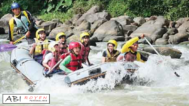 Tempat wisata di Kebumen yang paling menarik Arung Jeram Padegolan Tempat%2BWisata%2Bdi%2BKebumen%2Byang%2BPaling%2BMenarik%2BArung%2BJeram%2BPadegolan 20 Tempat Wisata di Kebumen yang Paling Menarik Untuk Dikunjungi