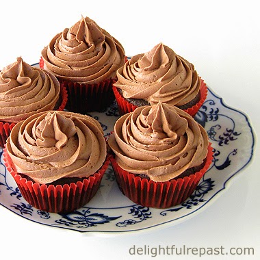 Small Batch Chocolate Cupcakes / www.delightfulrepast.com