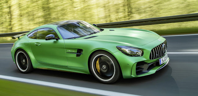 メルセデスAMG GT R