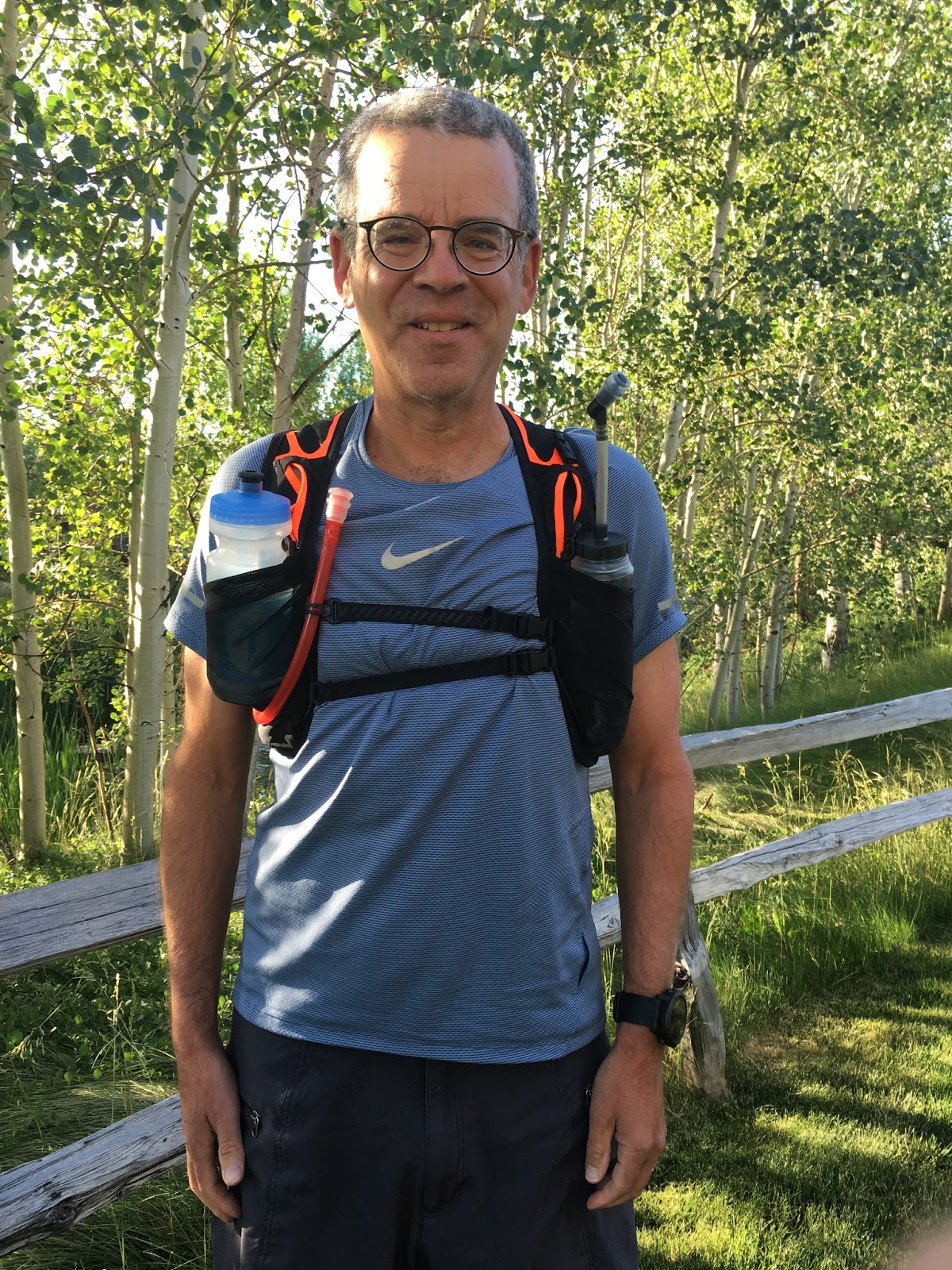 Road Trail Run: Review Nike Trail Kiger as a Bug in High Performance Hydration Vest