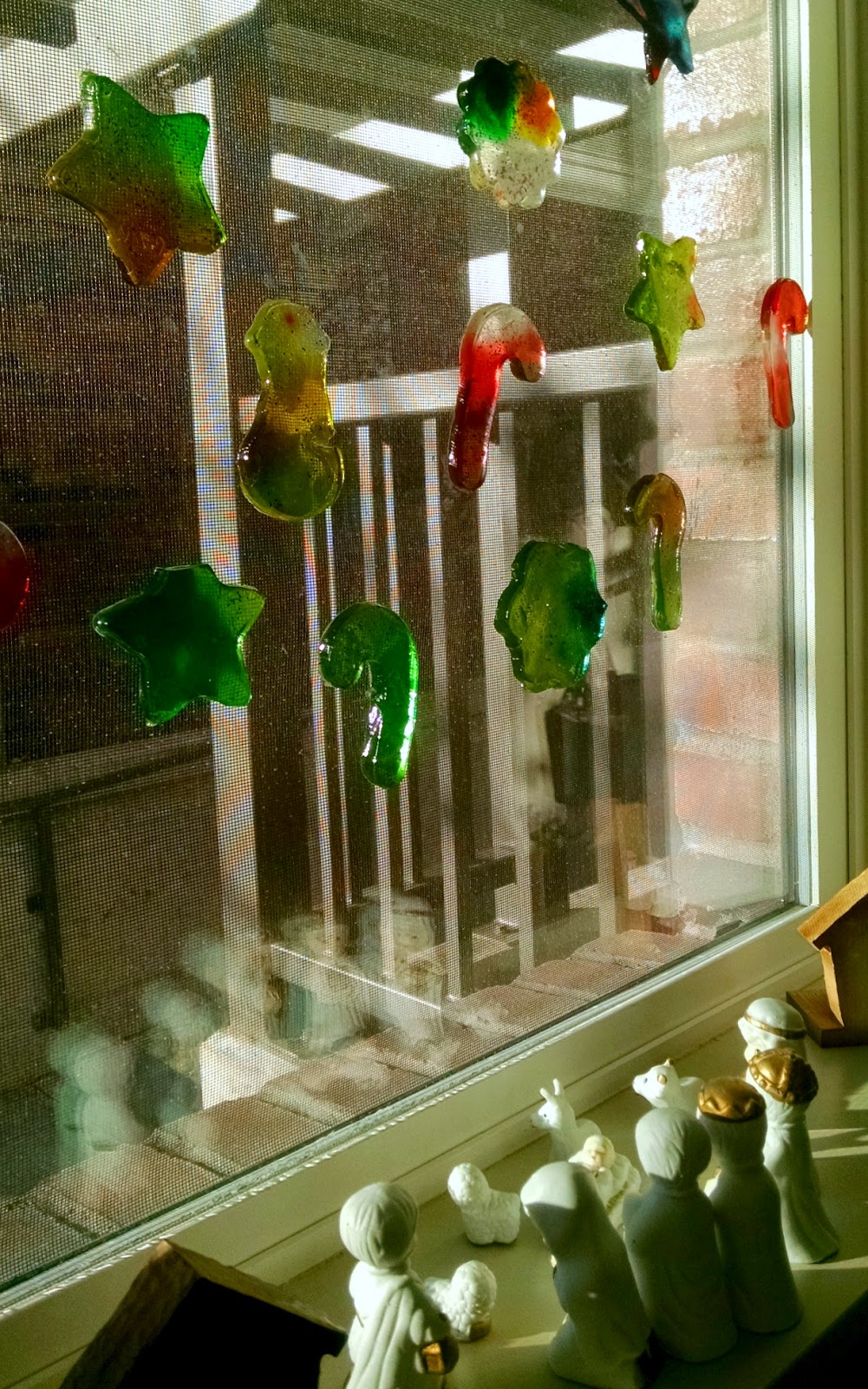 DIY Window Gel Clings Christmas/Winter The Science Kiddo