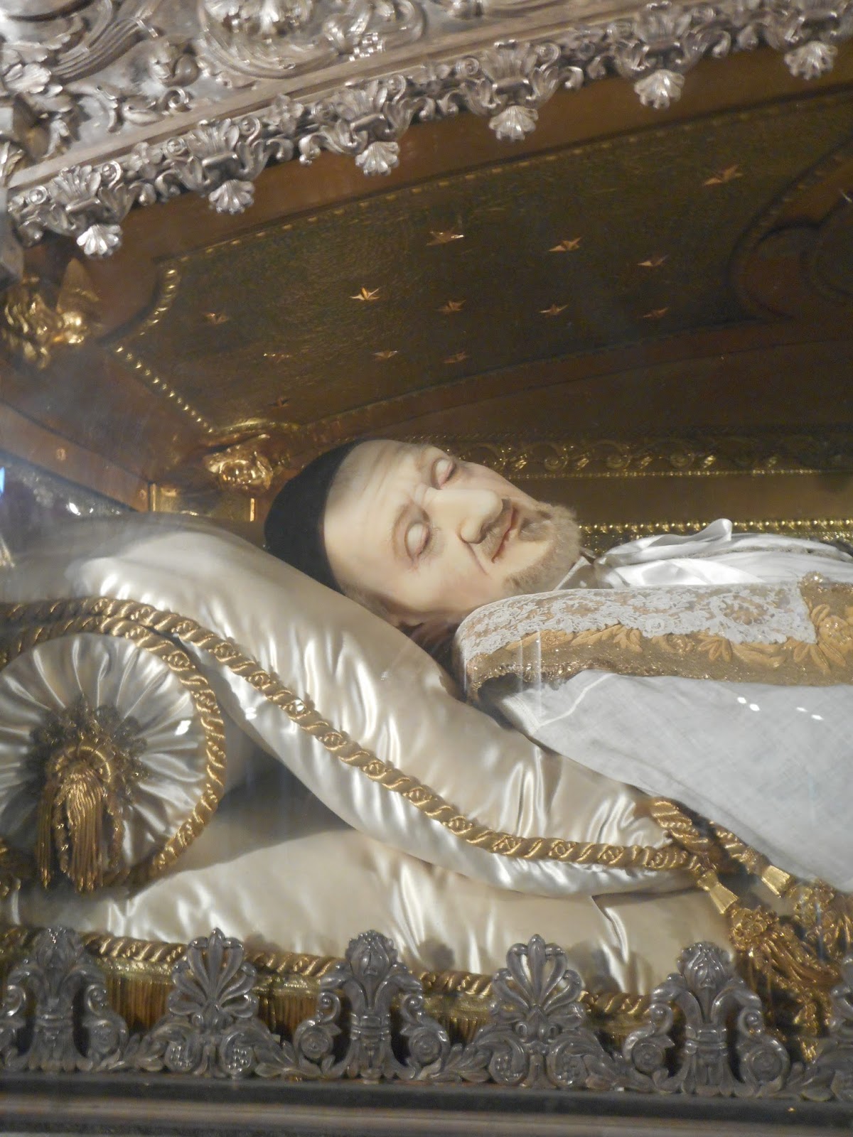 Southern Folk Artist & Antiques Dealer/Collector The body of Saint