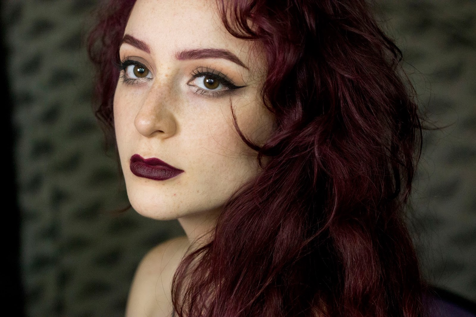 coffee_pls: brows for dark red hair (occ black dahlia)