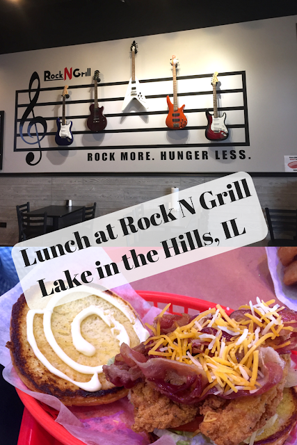 Lunch at Rock N Grill in Lake in the Hills Illinois