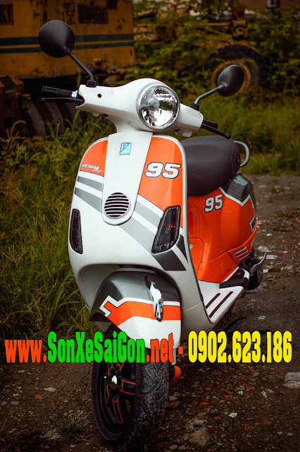 Mẫu sơn xe Vespa LX 125 màu trắng xám cam cực đẹp Mẫu sơn xe Vespa LX 125 màu trắng xám cam cực đẹp