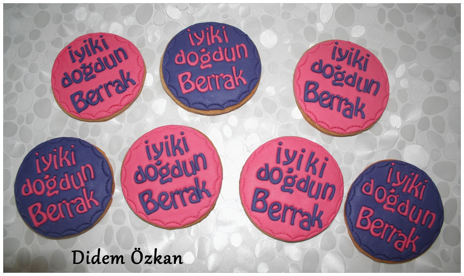 Didem�in Kurabiye Kokulu Mutfağı Berrak Hanım�ın Doğum Günü Kurabiyeleri