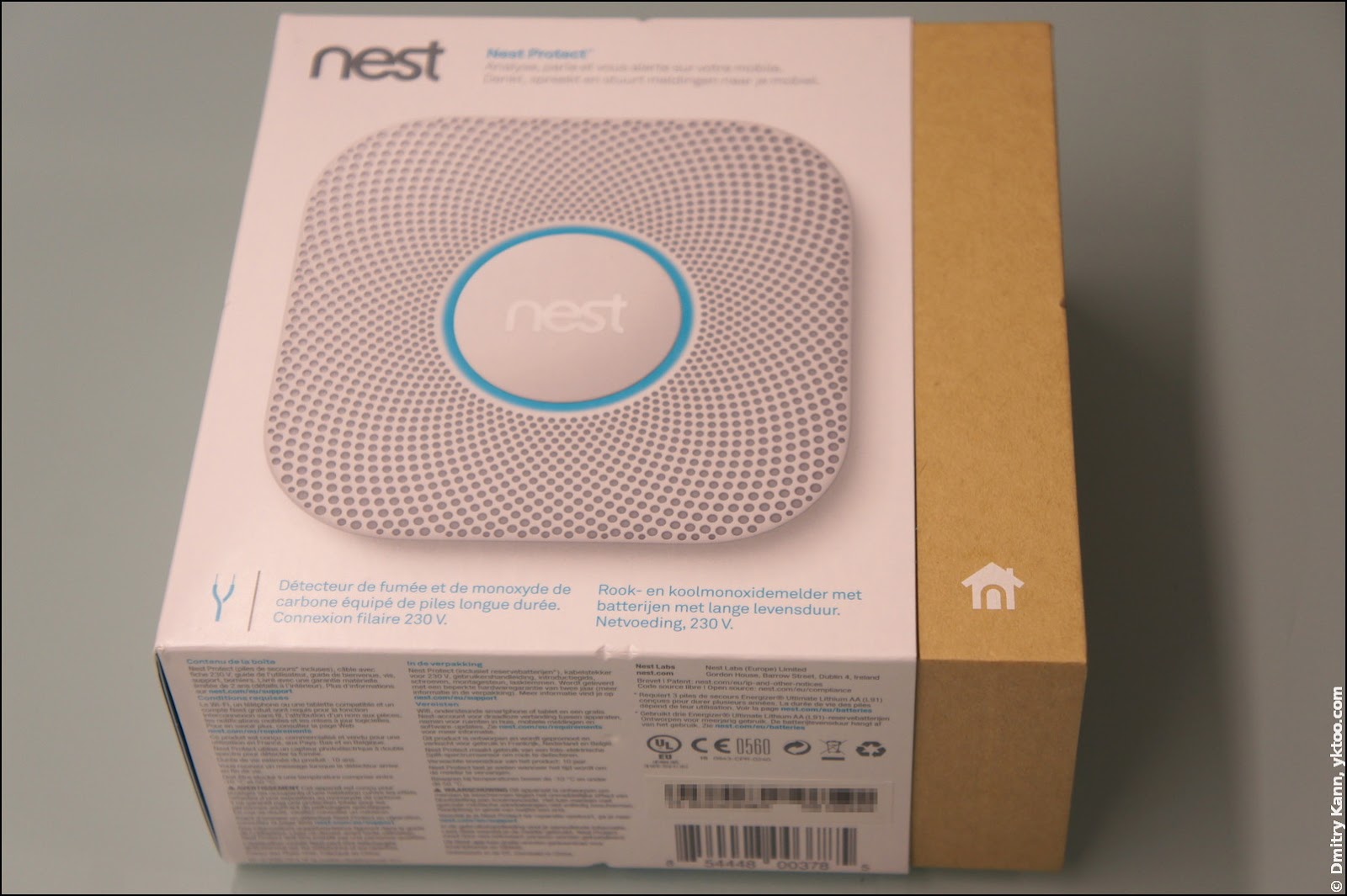 Nest Protect 2 в упаковке.