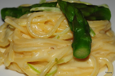 Limoen spaghetti met parmezaanse kaas