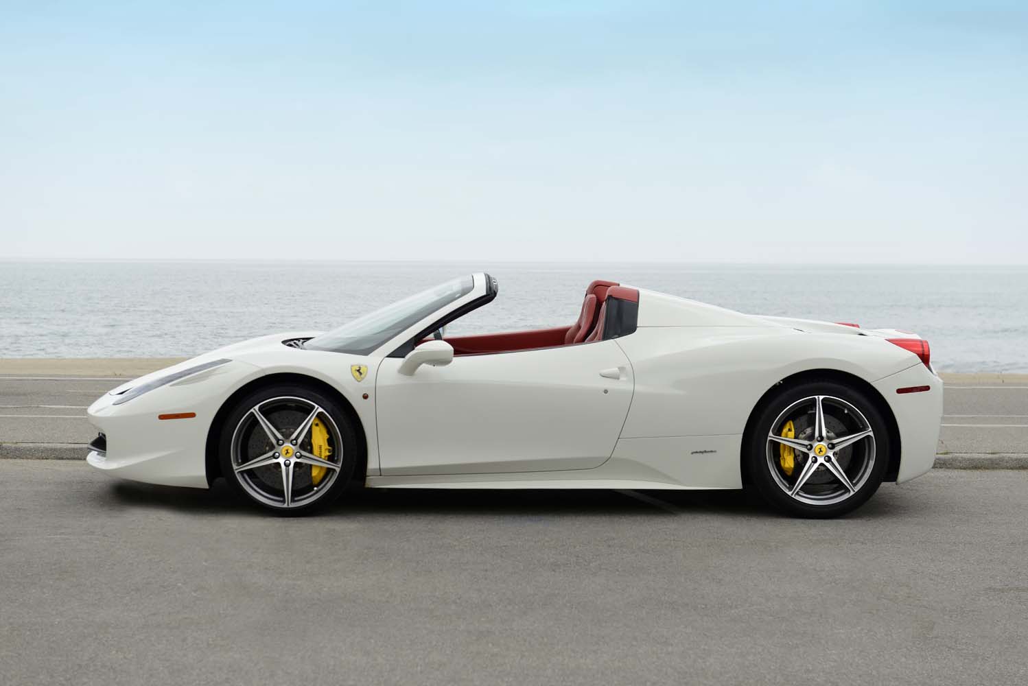 Posh Luxury Pleasures with Ferrari Rental Los Angeles