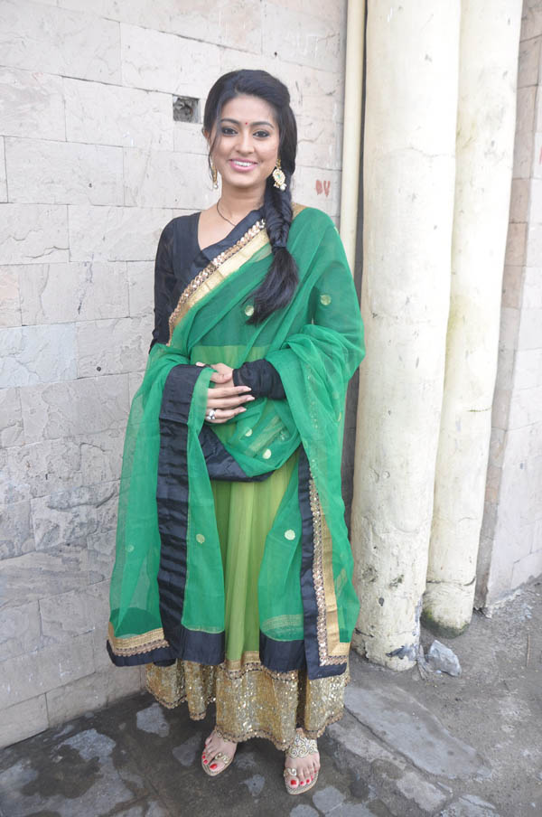 Sneha Latest Hot Photos In Green Designer Dress