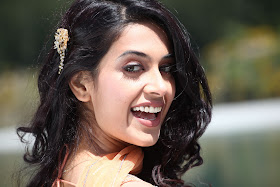 Sarah Jane Dias Outdoor Spicy HQ Photo Gallery