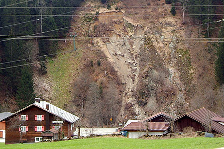 Naturgefahr - Rutschungen: Erdrutsche