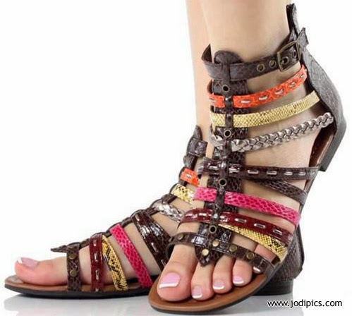red tape trekking shoes