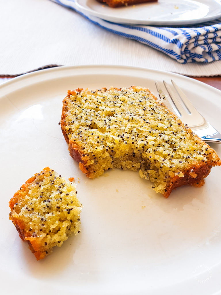 Lemon Drizzle Poppy Seed Cake