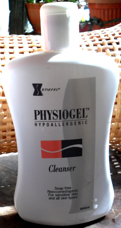 physiogel cleanser for oily skin