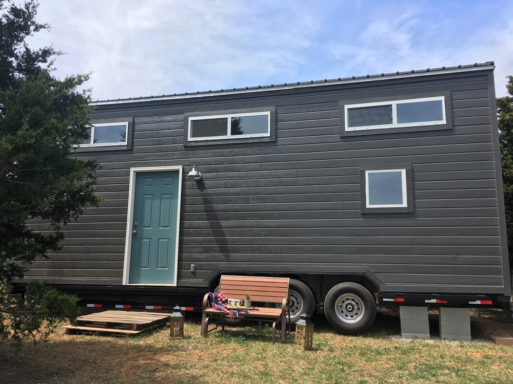 Custom Home For Sale in Oklahoma [ TINY HOUSE TOWN ]