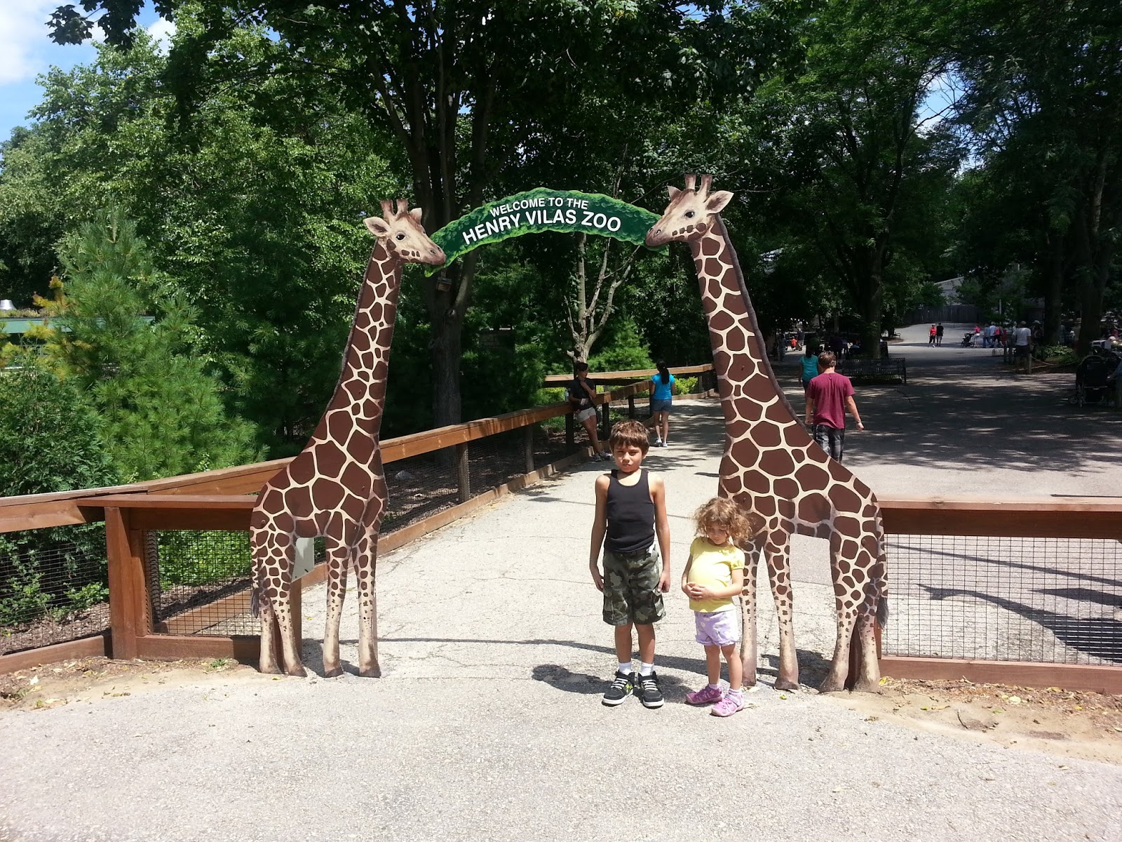 Jet Set Mom Henry Vilas Zoo in Madison, WI