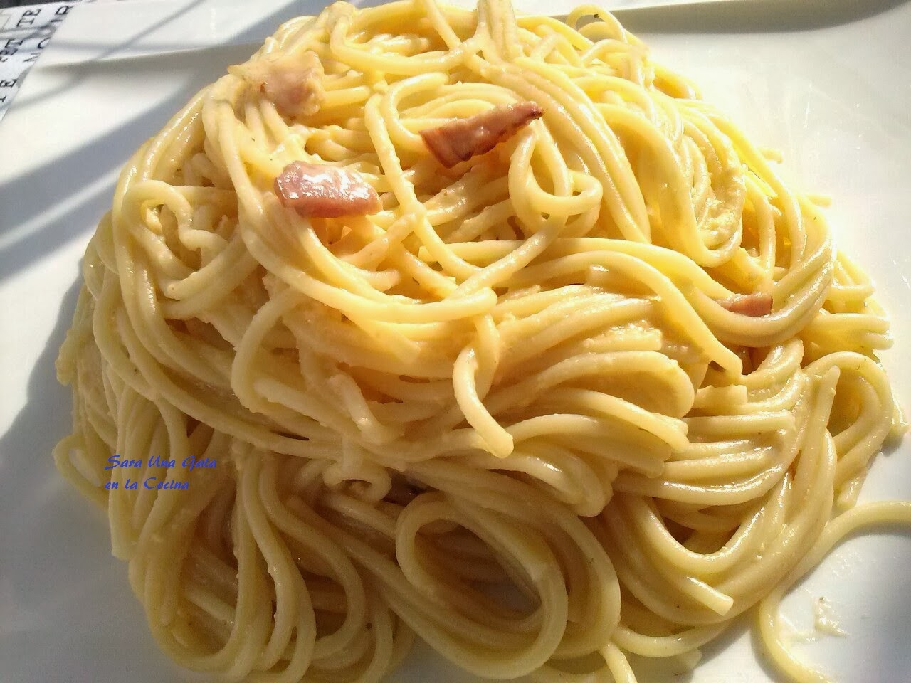 Una gata en la cocina: Espaguetis a la Carbonara
