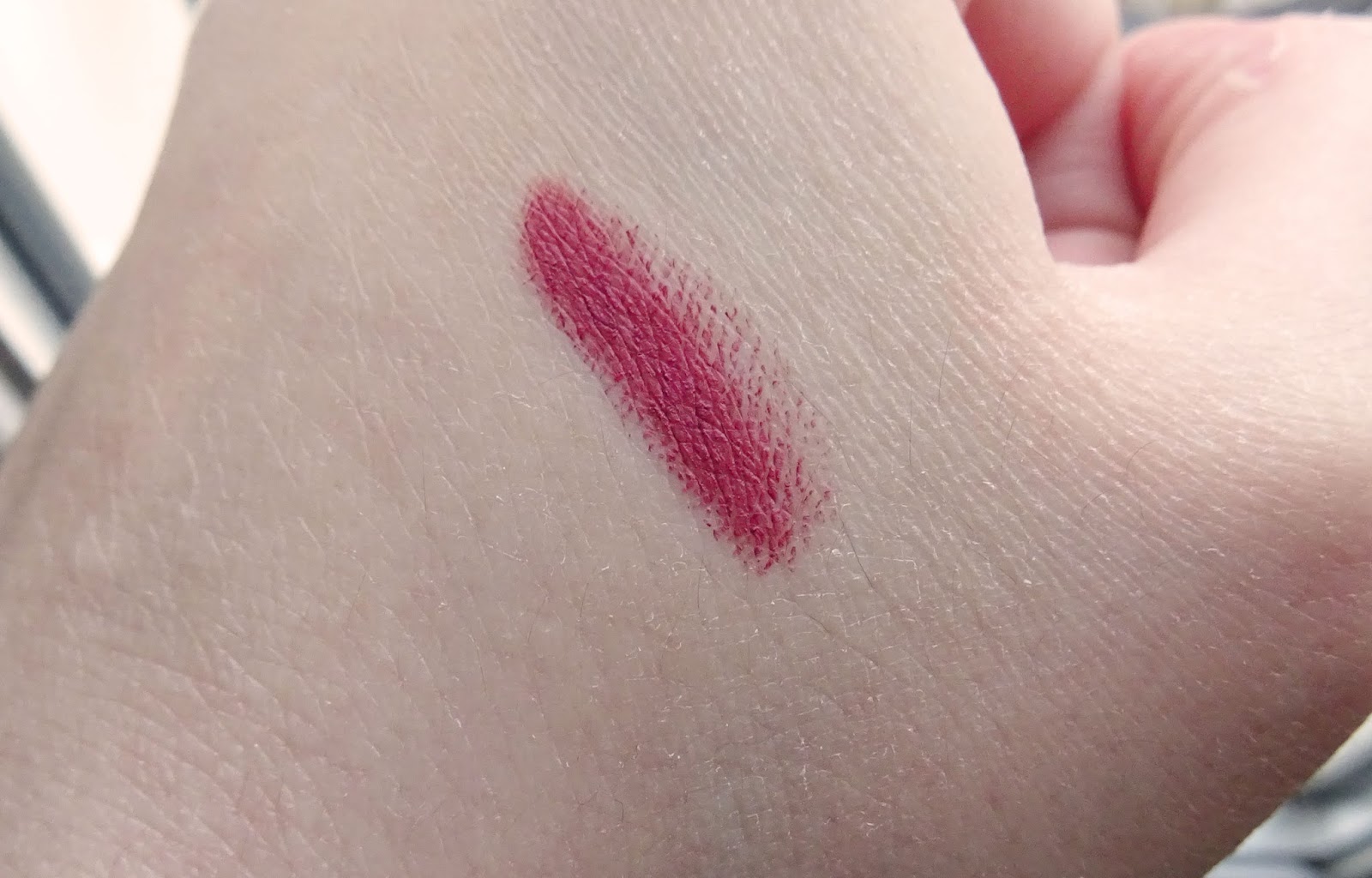 Revlon ColorBurst Mat Sultry swatch