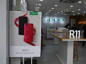 Oppo promotion at an Oppo store