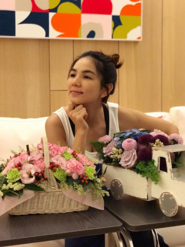 Ella Chen goes for cold shower during confinement; Netizens say she is