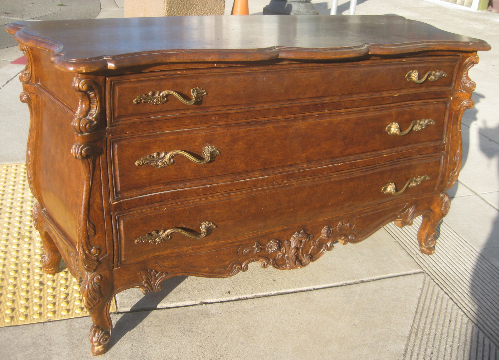 UHURU FURNITURE & COLLECTIBLES SOLD Bombay Dresser 135