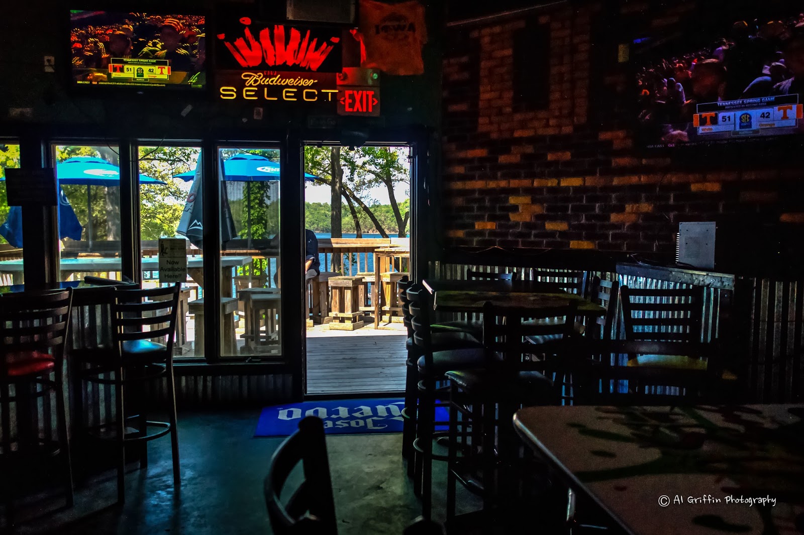 Our Eyes Upon Missouri Lucky’s Bar, Lake Ozark on the Bagnell Dam Strip