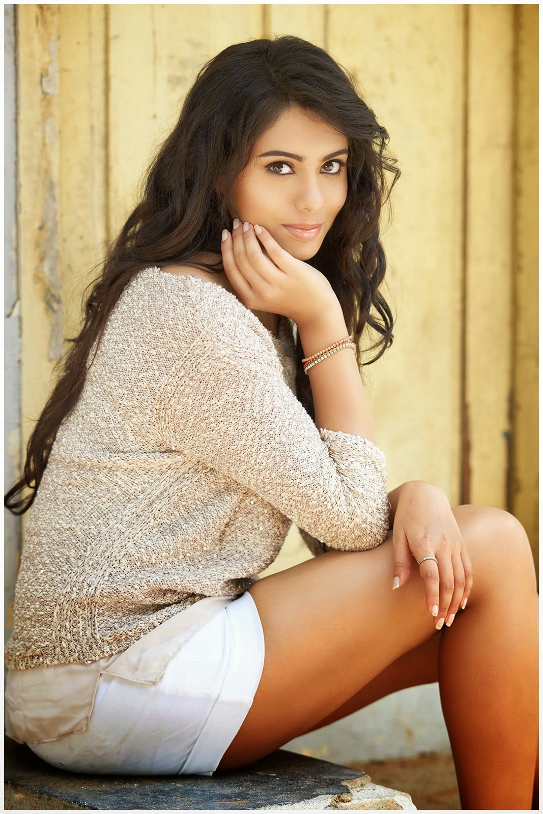 Young Actress Deepa Sannidhi Latest Glamorous