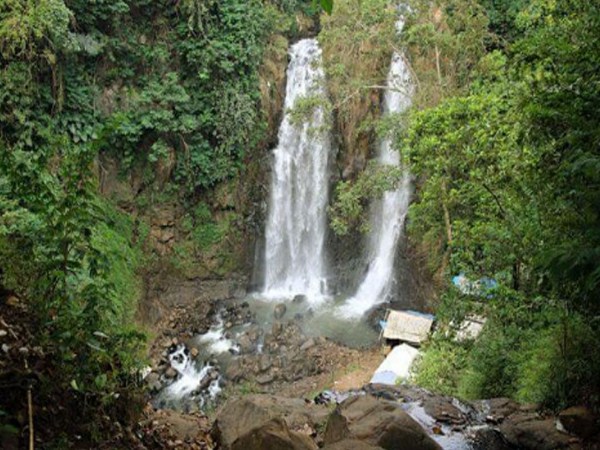 9 Beautiful Waterfalls That You Shouldn't Miss In Bandung Raya 9 Beautiful Waterfalls That You Shouldn't Miss In Bandung Raya