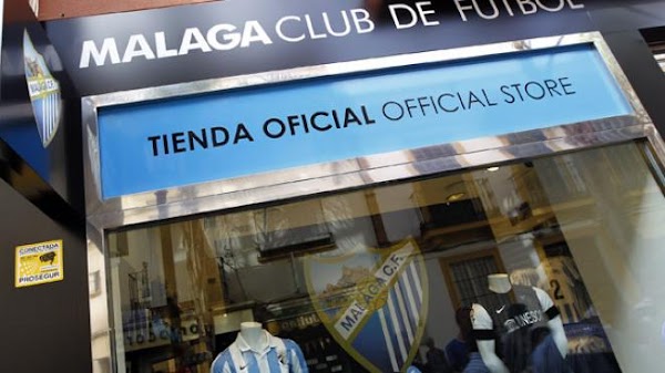 El Málaga cierra la tienda oficial de Fuengirola