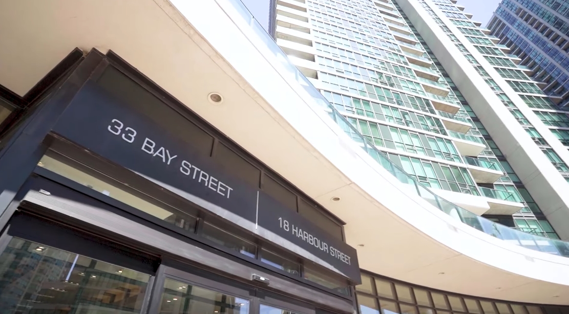 Tour 33 Bay St #211, Toronto, ON vs. 15 Interior Design Photos