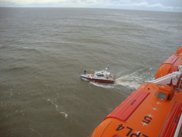 Escala de navio em Montevidéu Escala de navio em Montevidéu