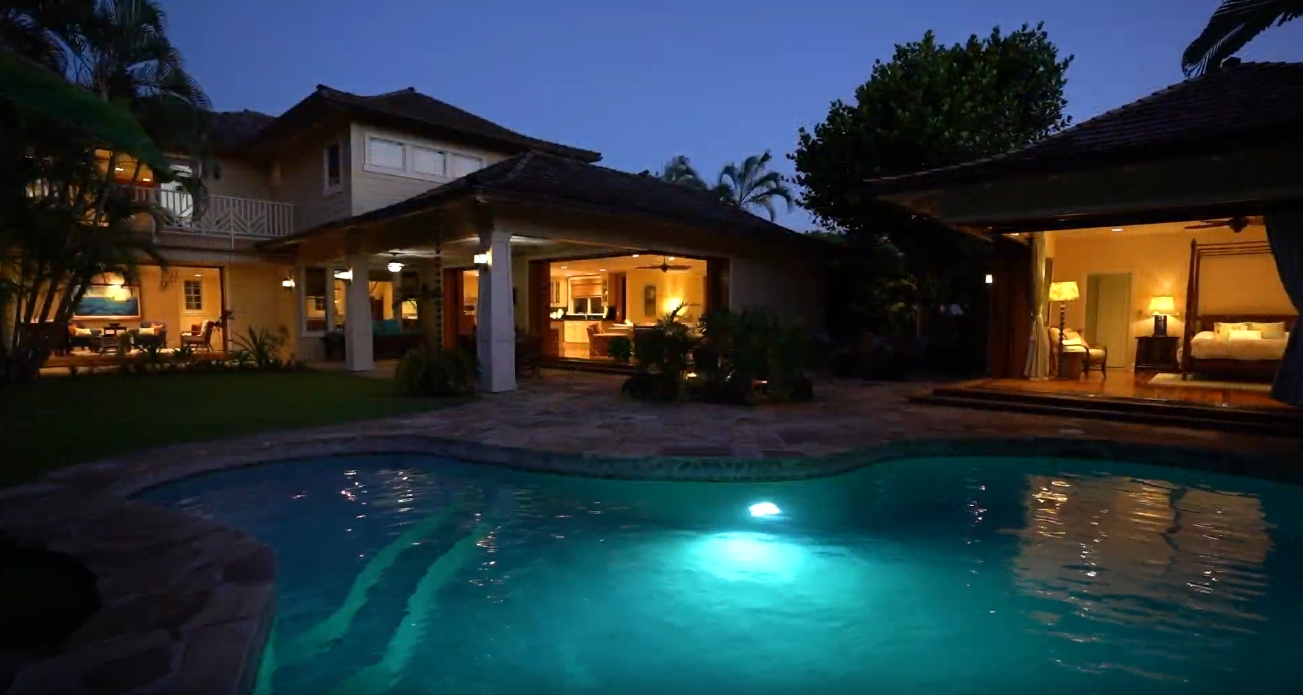 20 Photos vs. 4812 Aukai Ave, Honolulu HI vs. Home Interior Design Tour