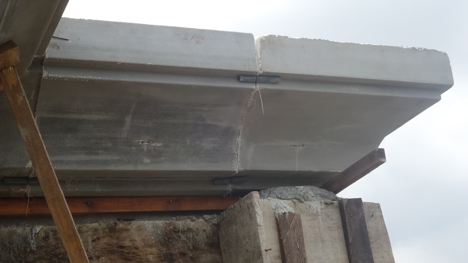 A comparison between polystyrene pre cast and concrete parapet fascia