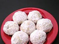 Resep Kue Putri Salju (Snow Ball Cookies Recipe)