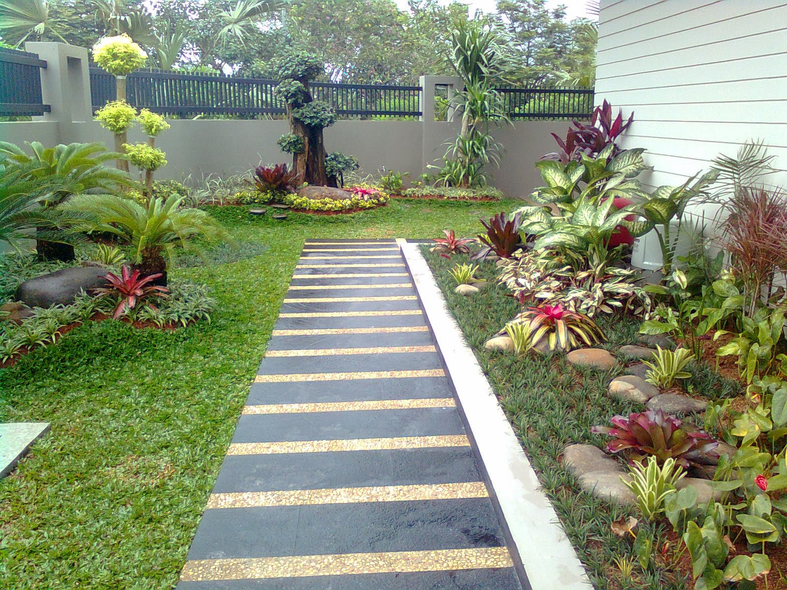 PESONA ALAM GARDEN: Design taman surabaya, tukang taman surabaya