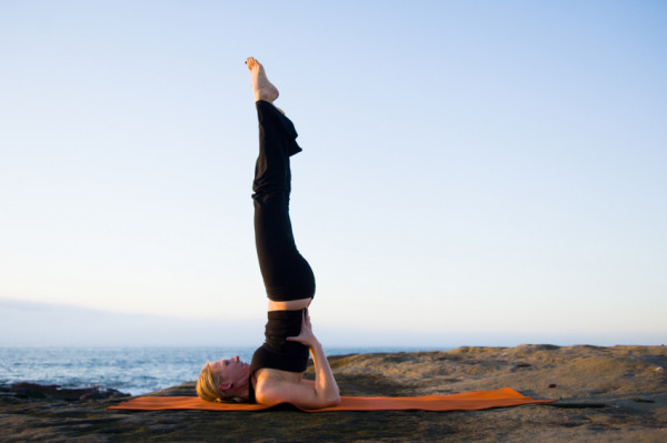 Tư thế yoga Shoulderstand tu-the-yoga-Shoulderstand