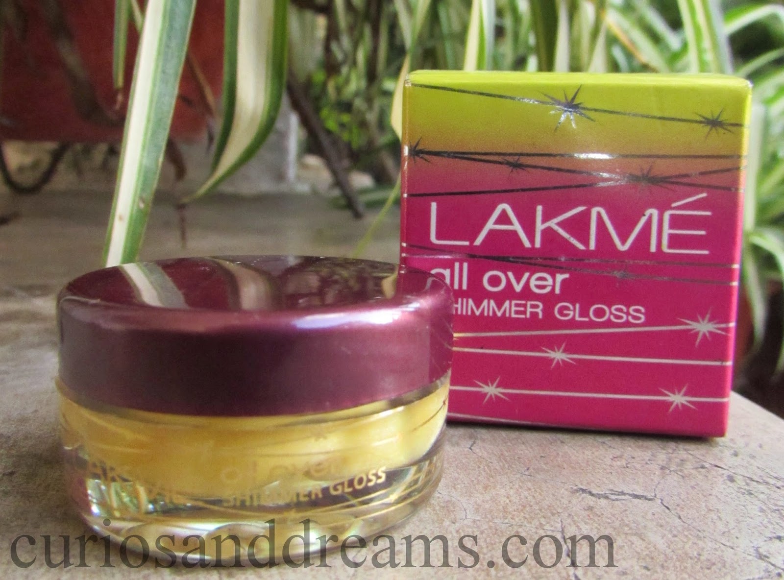 Lakme All Over Shimmer Gloss Review