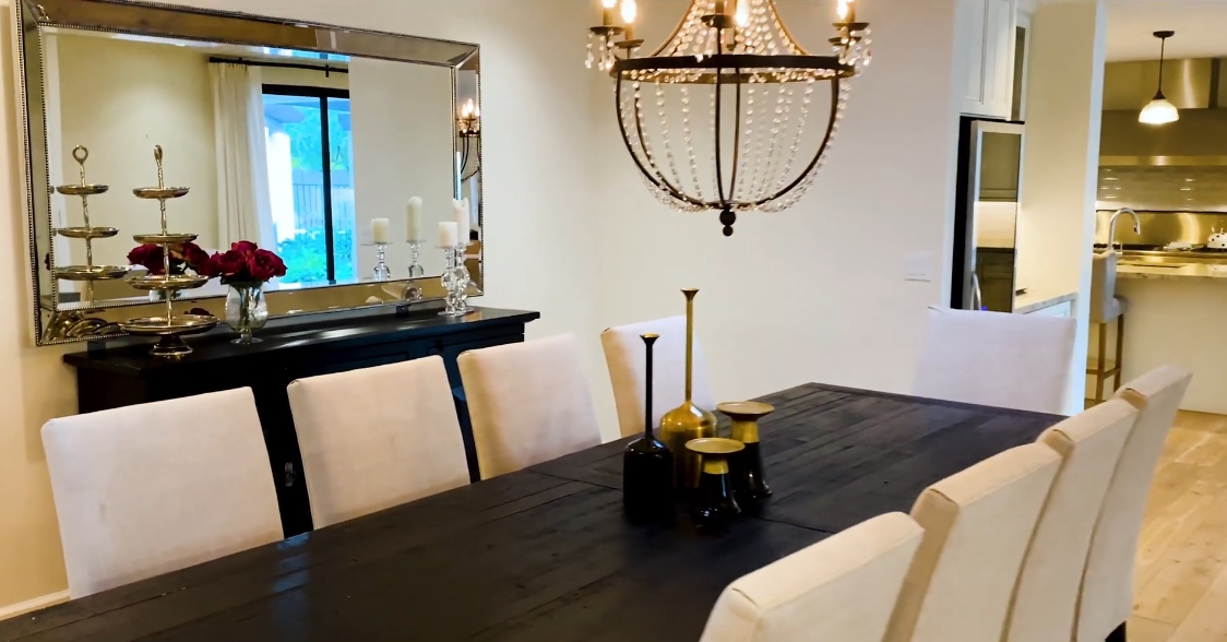 Tour 6732 E. Fanfol Dr, Paradise Valley, AZ vs. 17 Interior Design Photos
