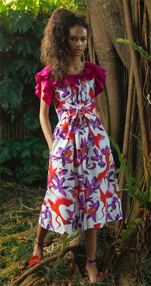 Vestido com amarração e babados Isolda coleção verão 2017 Isolda verão 2017 vestido com amarração e babados