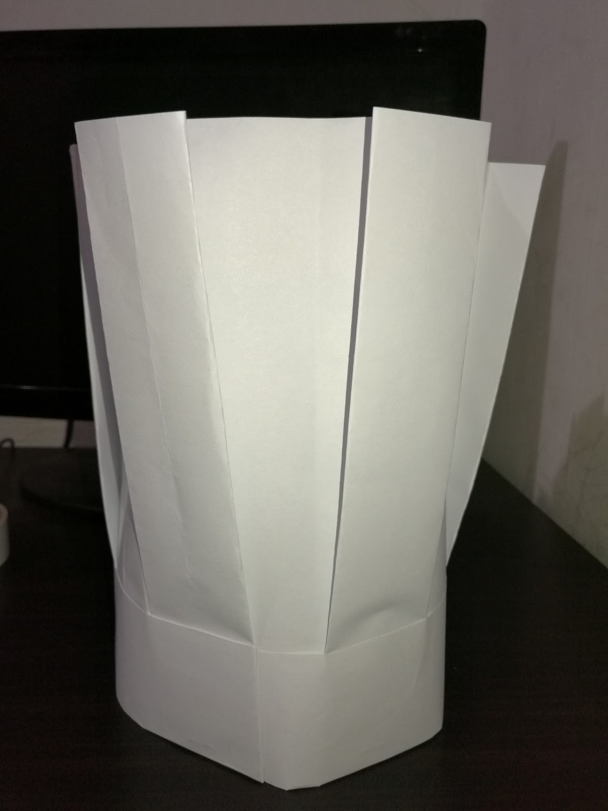 mom's reverie DIY Paper Chef Hat