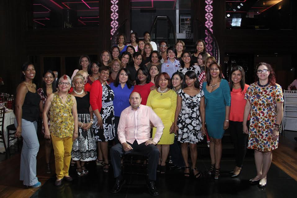 las-madres-acroartistas-celebran-su-d-a-por-adelantado-actividades